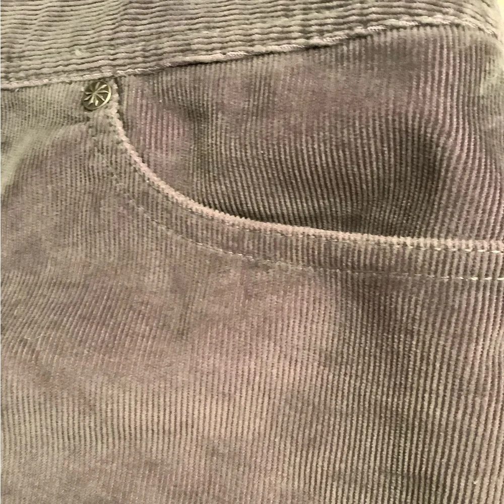 Athleta Vintage Ridge‎ corduroy mini skirt size 8 Lavender
